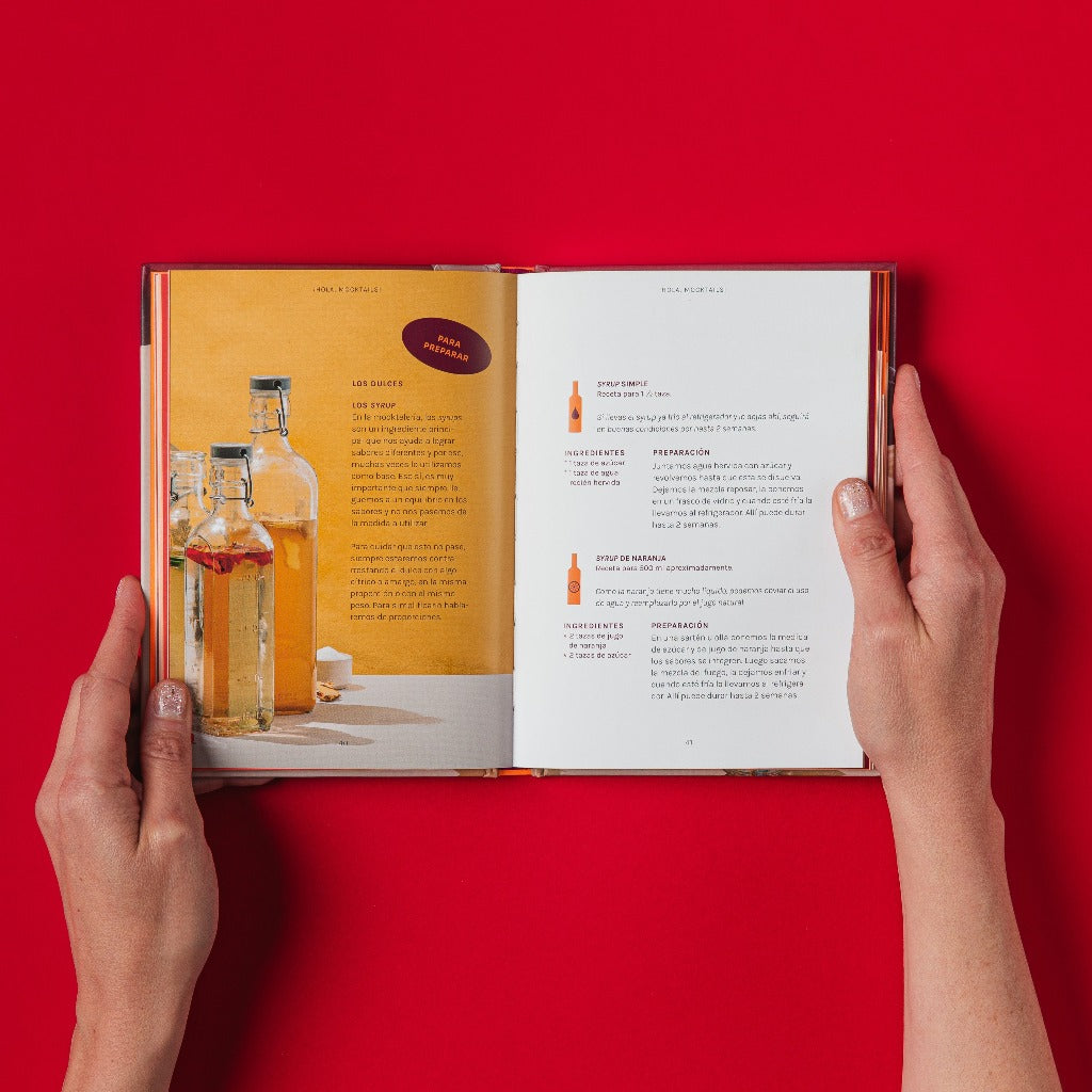 Libro ¡Hola, Mocktails! con 34 recetas inéditas para principiantes y expertos en mocktelería